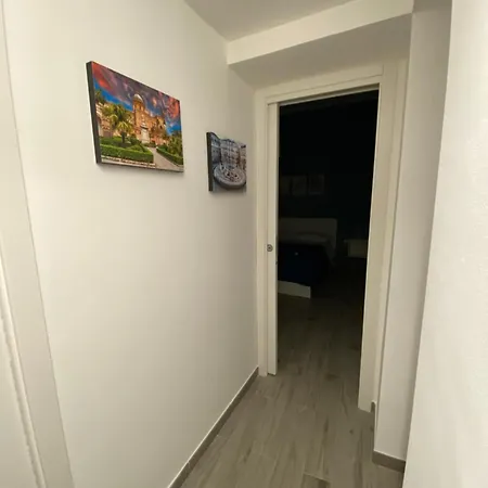 Orleans Apartment *
